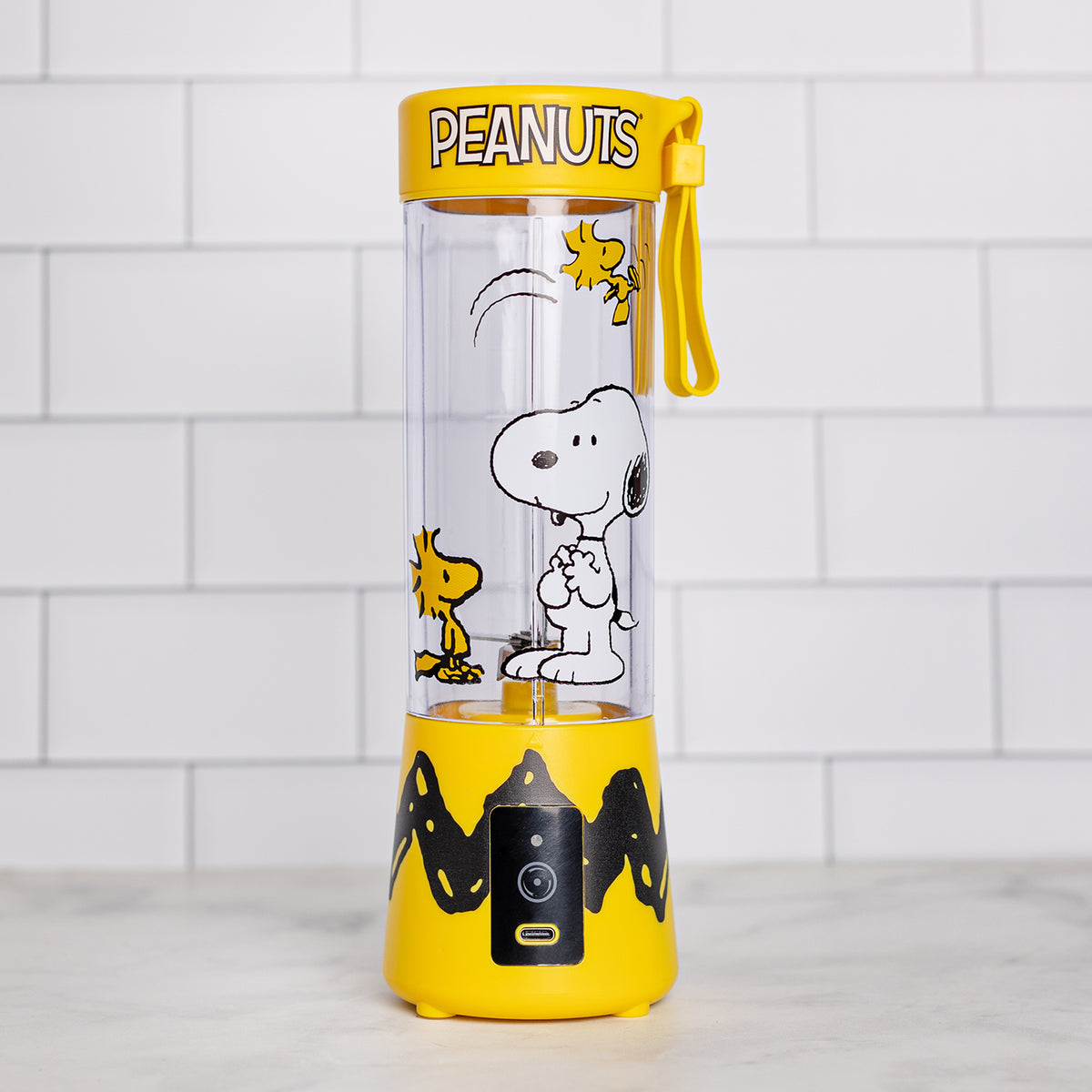 Uncanny Brands Peanuts 2 Quart Slow Cooker- Snoopy & Woodstock Appliance 