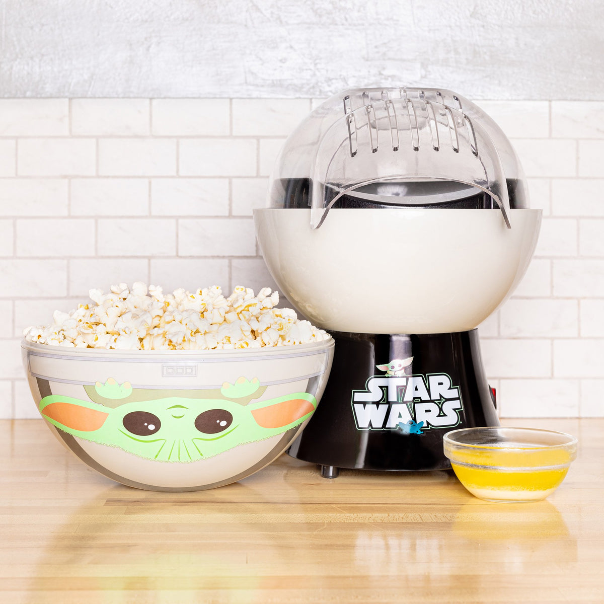 Star Wars The Mandalorian & Baby Yoda Coffee Maker Set